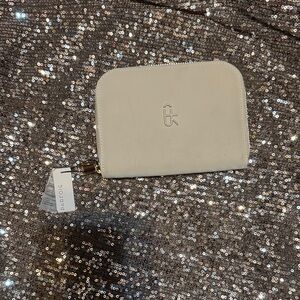 NWT Parfois Cream Jewelry travel Wallet